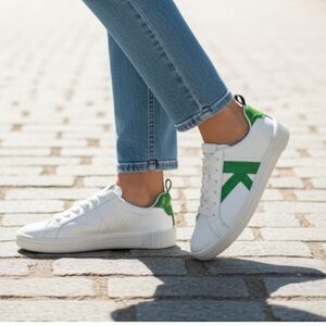 Kate Spade Signature Lace Up Sneaker True White Green Size 7.5 NIB